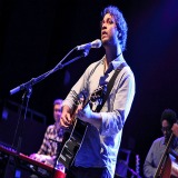 Amos-Lee