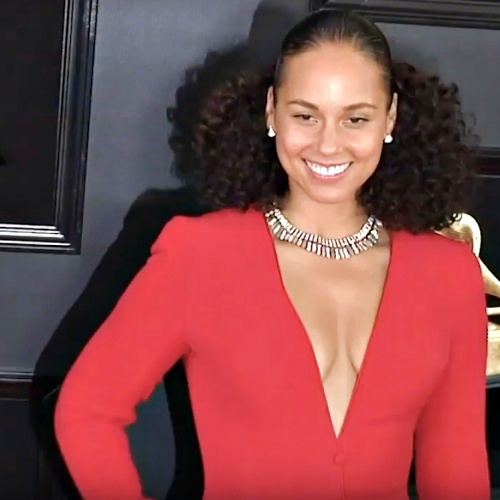 Alicia-Keys-sued-by-songwriter-Earl-Shuman