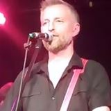 Billy-Bragg-reveals-new-album-at-intimate-date