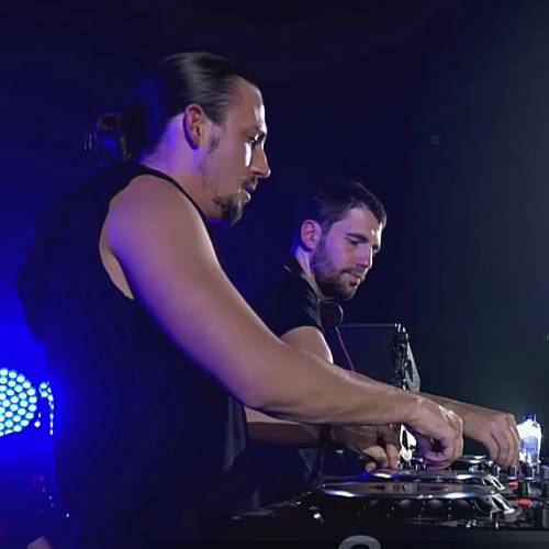 Dimitri Vegas & Like Mike #1 in Top 100 DJs poll