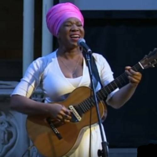 India.Arie: 'Zoe Saldana looks ugly in Nina Simone biopic'