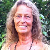 Jackie-Guthrie,-wife-of-Arlo-Guthrie,-passes-away-after-battling-cancer
