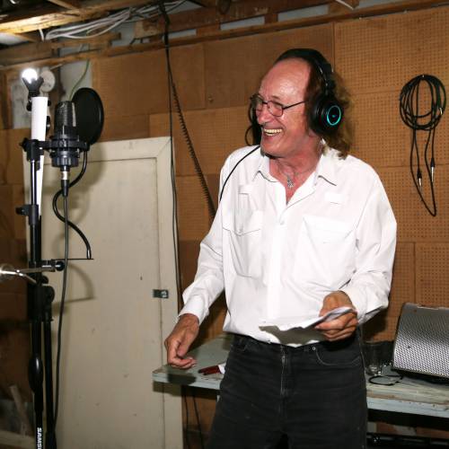 John Otway awarded an Honorary PhD in Music by Oxford Brookes University – Music News