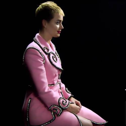 Katy Perry dealing with her addiction issues one day at a time