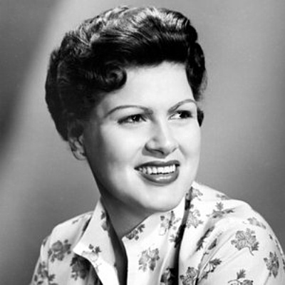 Patsy Cline returns as hologram