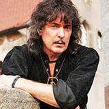 Ritchie-Blackmore-couldnt-care-less-about-Hall-Of-Fame