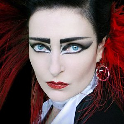 Siouxsie Sioux records 'Hannibal' song