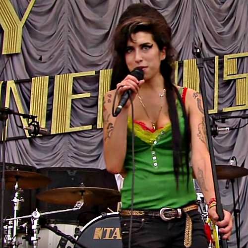 Amy Winehouse cat calling