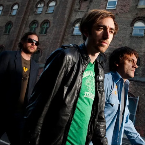 A-Place-To-Bury-Strangers-announce-September-UK-tour