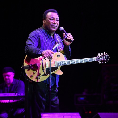 George Benson praises ‘amazing London’ fans at Hampton Court Palace Festival concert – Music News
