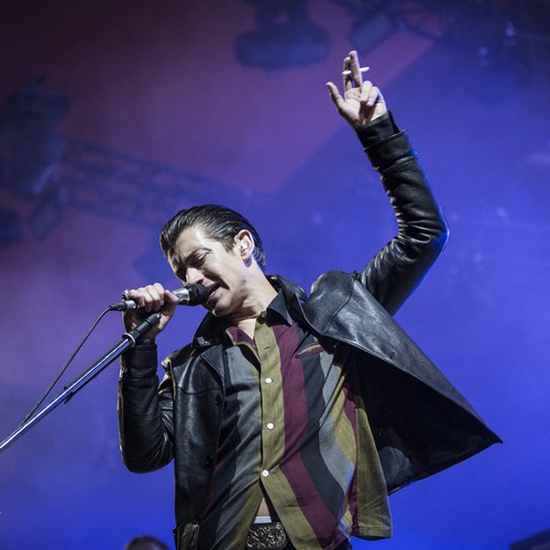 Arctic Monkeys treat fans to live debut of new song at Zurich Openair – Music News