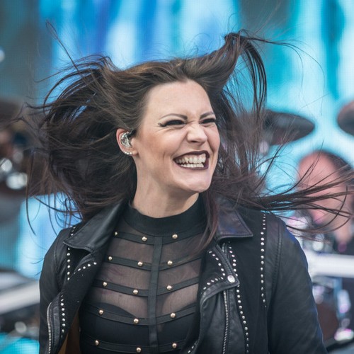 Nightwish singer Floor Jansen diagnosed with breast cancer – Music News