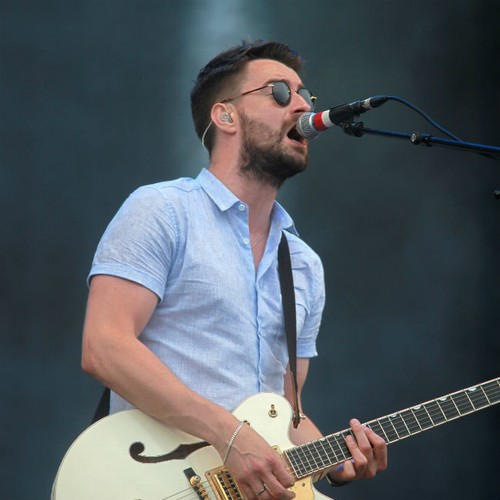The Courteeners saw Oasis as ‘superstars from outer space’ – Music News