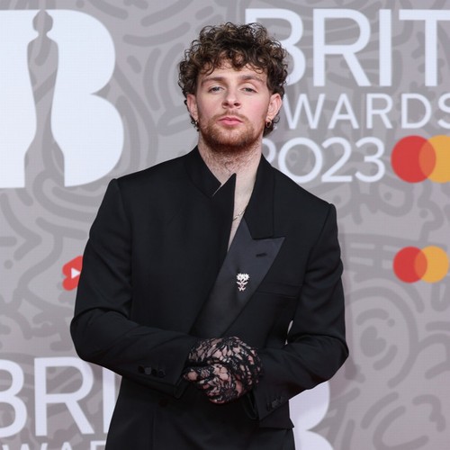 Tom Grennan credits ‘clean living’ for his success – Music News