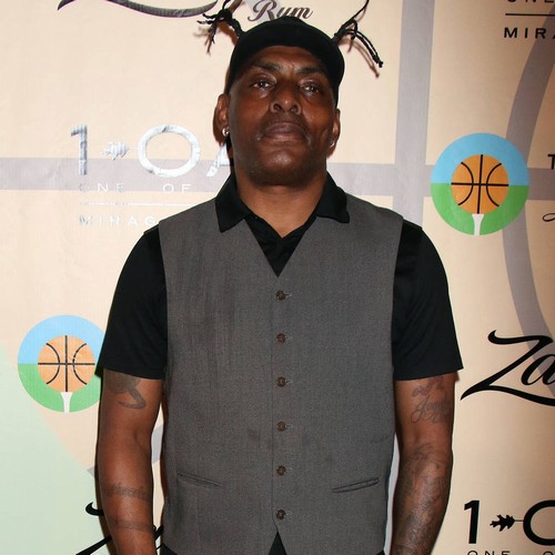 Coolio arrested over stolen loaded gun at airport