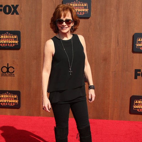 Reba McEntire offers up video masterclass to students keen for a career in country