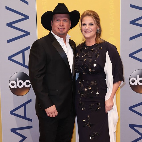 Garth Brooks & Trisha Yearwood to headline Rockefeller Center Christmas tree bash