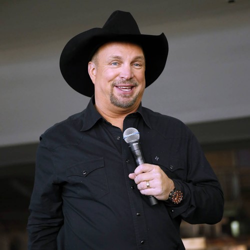 Garth Brooks makes fan's concert dreams a reality