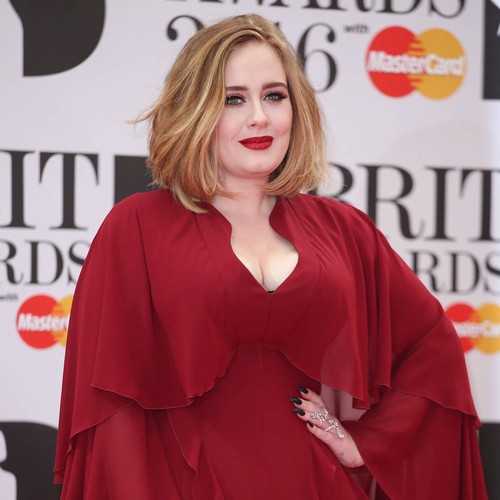 Adele shrieks as she spots a bat at her concert