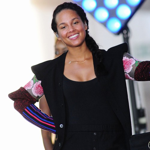 Alicia Keys thrilled by reaction to make-up free movement