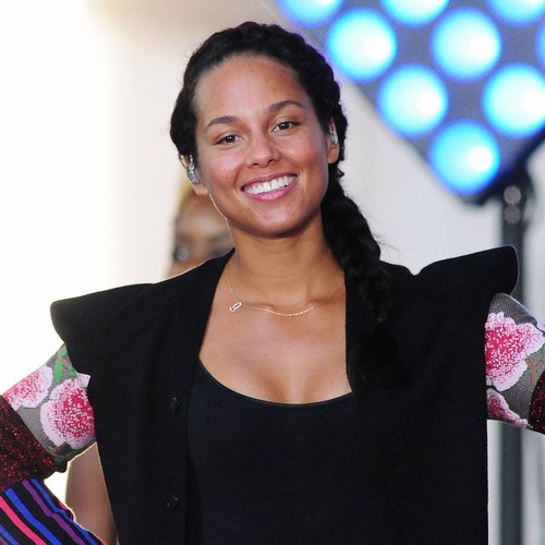 Alicia Keys delivers blistering speech on women's rights at Washington protest