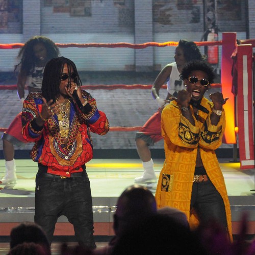 Migos' Offset kicked off plane reportedly for using cellphone