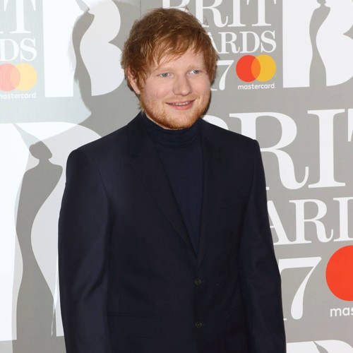Chivalrous Ed Sheeran goes barefoot after girlfriend's shoe disaster