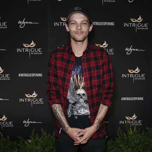 Louis Tomlinson escapes criminal charges in airport clash