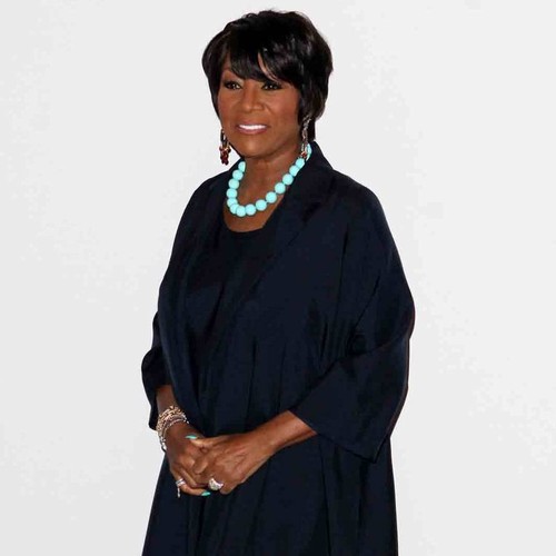 Anti-fur protesters target Patti LaBelle at book signing