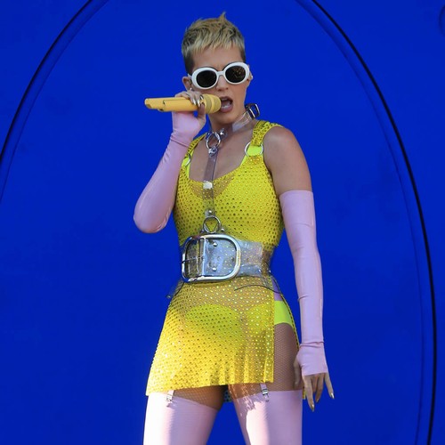 Katy Perry reflects on life changes in new album Witness