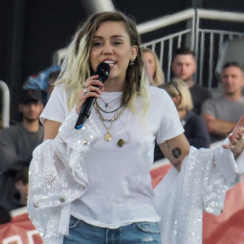 Miley Cyrus set to take over Jimmy Fallon's chat show