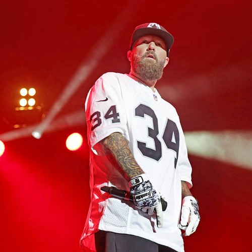 Fred Durst honours late friend Chester Bennington