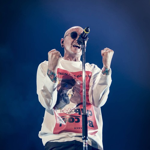 Chester Bennington laid to rest