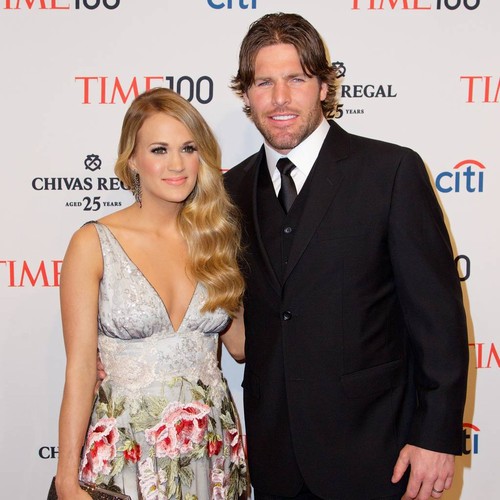 Carrie Underwood honours husband Mike Fisher following ice hockey retirement