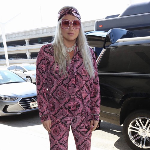 Kesha wants documents about alleged smear campaign turned over to court