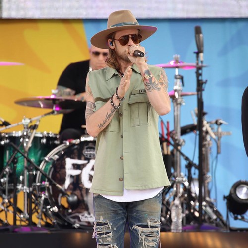Tyler Hubbard discovers his unborn child is a girl, not boy