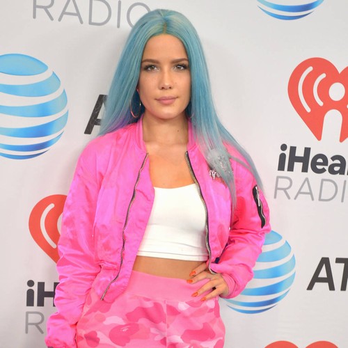 Halsey and Charli XCX live on the same street