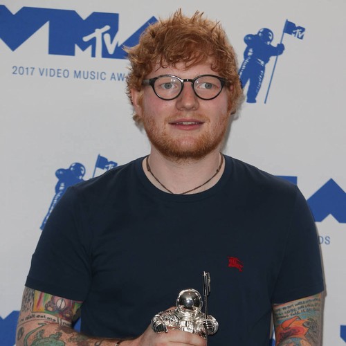 Ed Sheeran serenades baby at Miami gig