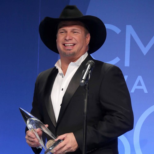 Garth Brooks releasing book and album anthology series chronicling career