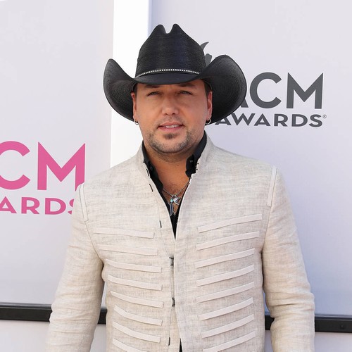 Jason Aldean opens Saturday Night Live with tributes to Tom Petty and Las Vegas dead