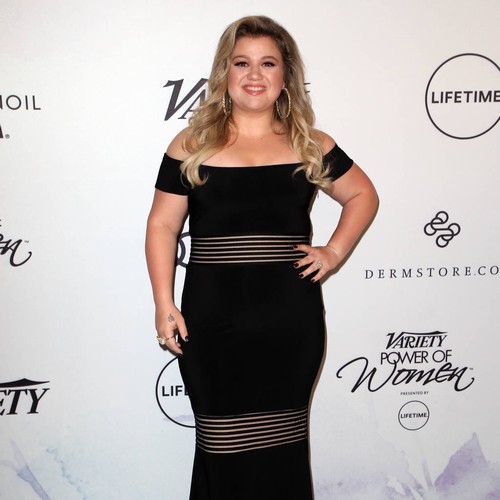 Kelly Clarkson urges sexual abuse survivors to open up about trauma