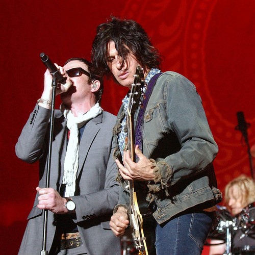 Stone Temple Pilots to unveil new singer at Hollywood gig