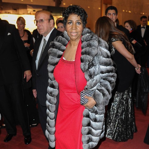 Aretha Franklin's friends deny death speculation