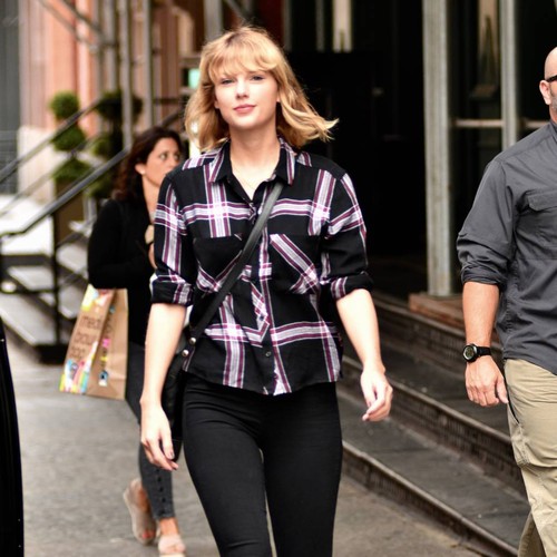 Taylor Swift and Joe Alwyn hold hands in New York