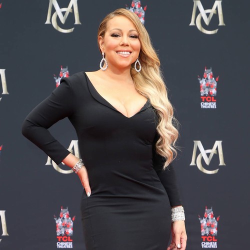Mariah Carey to leave Christmas tree up until the July 4th