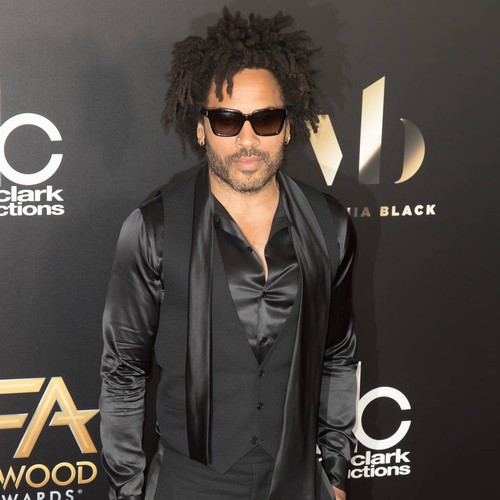 Lenny Kravitz dating Victoria's Secret model