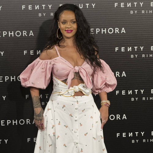 Rihanna 'house-hunting with boyfriend in Paris'