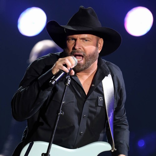 Garth Brooks inducted into new Live Hall of Fame
