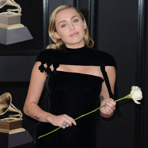 Miley Cyrus criticised for hanging out with Olympian Shaun White