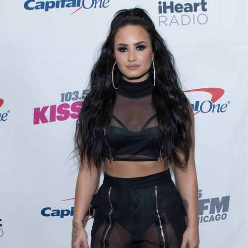 Demi Lovato highlights physical imperfections on social media